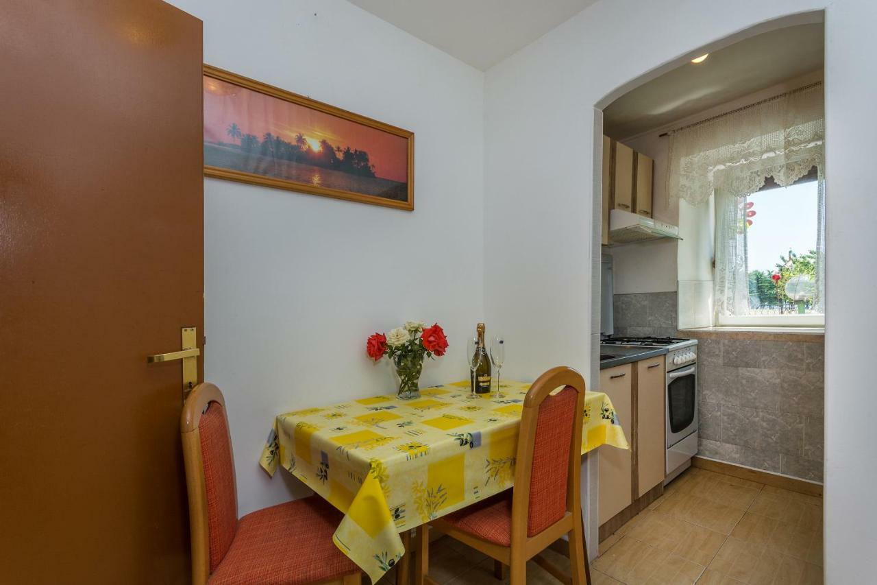 Apartments Mijat Novigrad Istria Kültér fotó