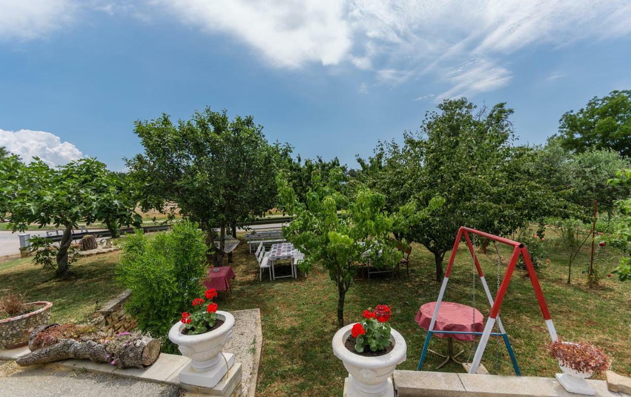 Apartments Mijat Novigrad Istria Kültér fotó